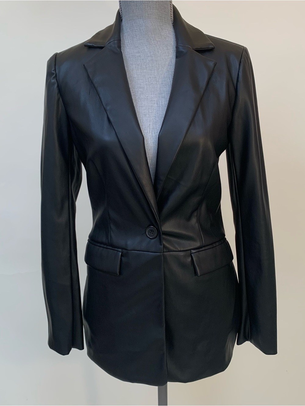 REMI x REVOLVE Chloe Faux Leather Blazer Black Sz XS Business Quiet Luxury